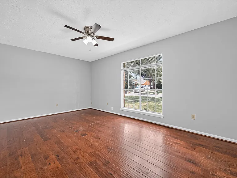 5703 Green Timbers Dr — Photo 27