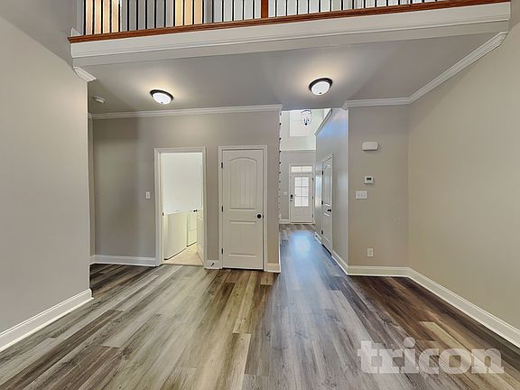 2nd image of 3020 Plantation Glen Dr