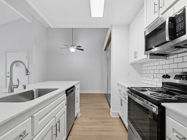 4401 Mission Ave #D109