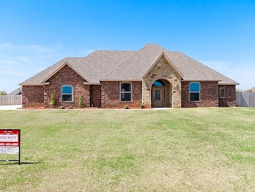 2nd image of 1217 Wisteria Ln