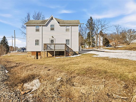 3rd image of 365 Light St