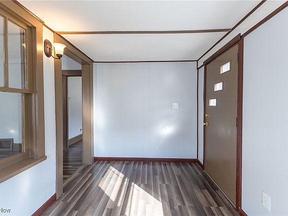 3rd image of 2618 Austin Ave