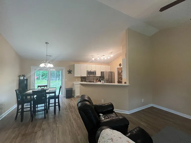 864 Old Folkstone Rd — Photo 10