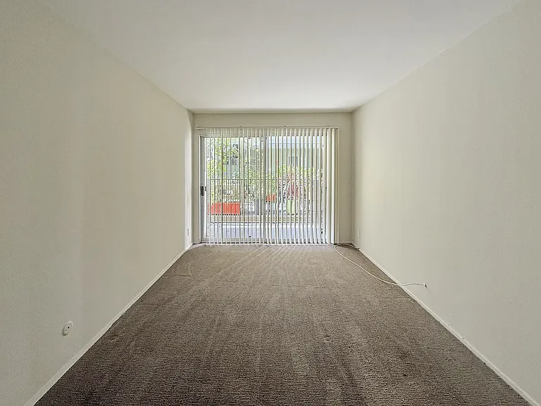 3600 Dimond — Photo 29