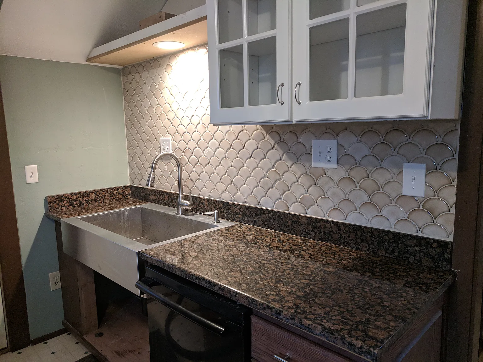 2 bed, 800 sqft, $1,600 — Photo 2