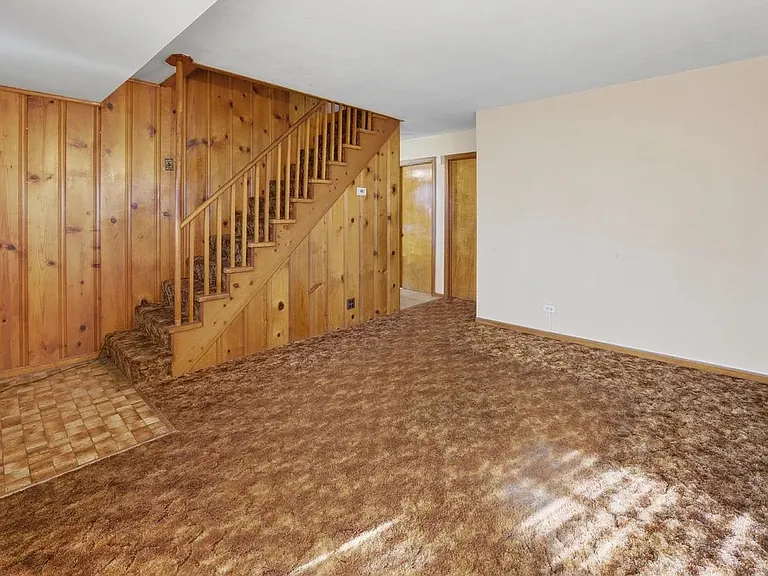 8204 Austin Ave — Photo 14