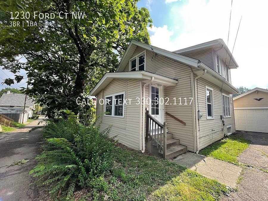 1st image of 1230 Ford Ct NW