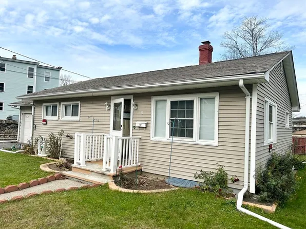 10 Union St, Southbridge, MA 01550
