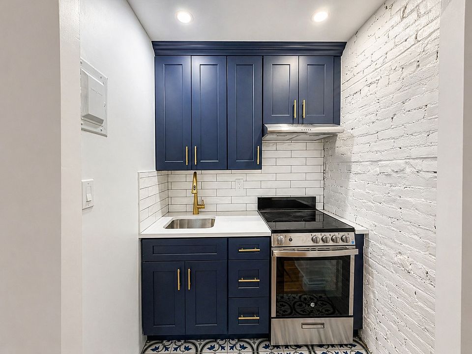 1st image of 469 Myrtle Ave #3F