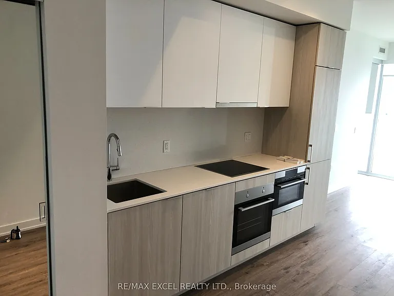 15 Queens Quay E #1303 — Photo 5