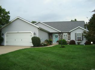 10221 Mulberry Ln, Granger, IN 46530