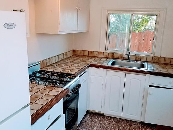 5th image of 2083 Placer Dr Unit A