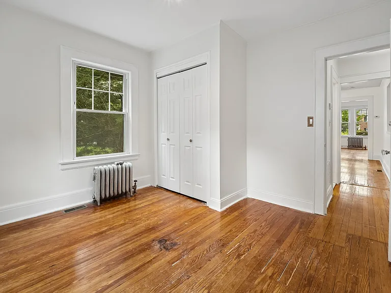 Bedroom #1