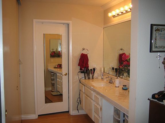 5th image of 10350 Caminito Cuervo Unit 87