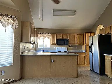 4th image of 4826 W Taro Dr