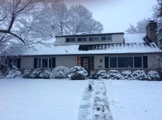 1911 Waltham Rd, Upper Arlington, OH 43221