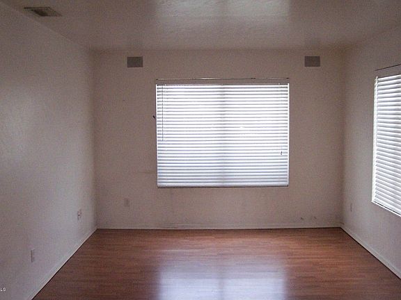 3rd image of 2121 E Palomino Dr