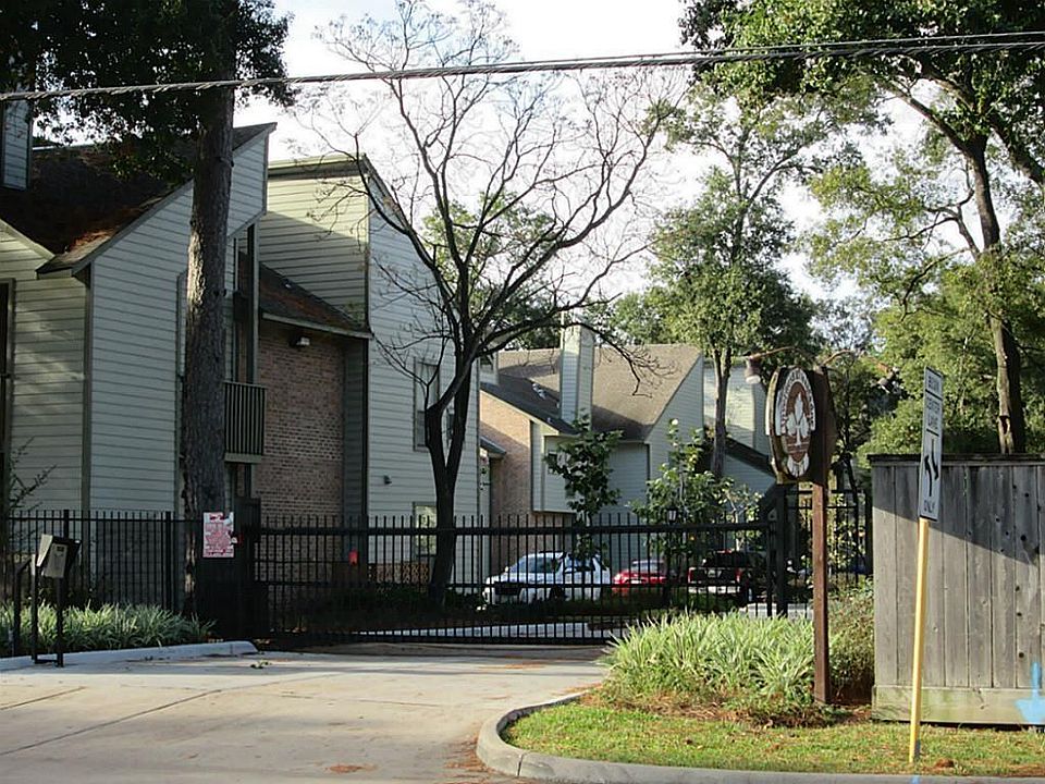 1st image of 17417 Red Oak Dr APT 140