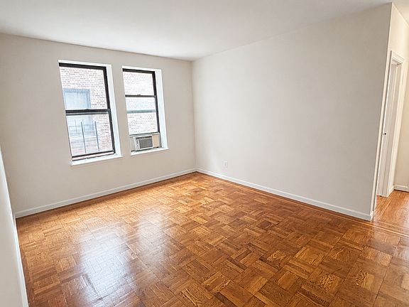 4th image of 225 E 202nd St APT 3B