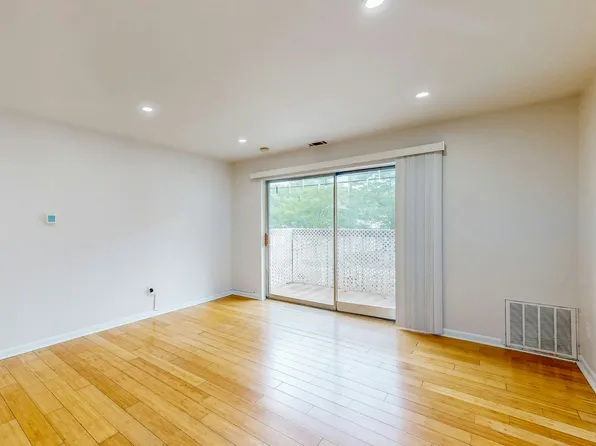 175 Clare Ave APT B7, Boston, MA 02136