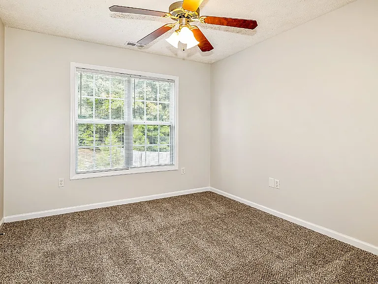 519 Abbottswood Dr — Photo 15