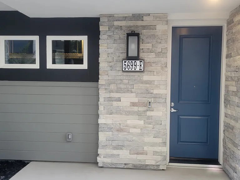 5699 Ironhorse Pkwy #E — Photo 2