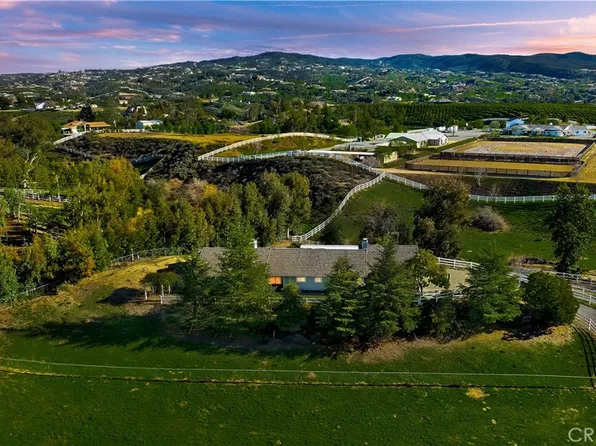 39602 Avenida Bogota, Temecula, CA 92592