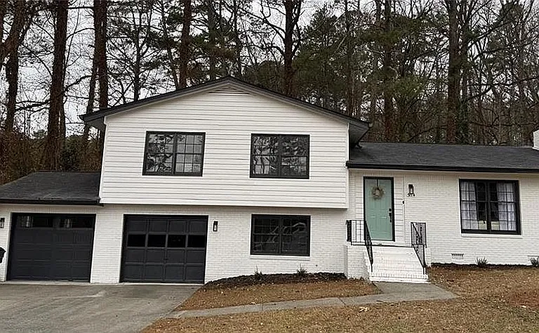 5114 Fawn Trl SE — Photo 1