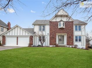 10678 Riggs Dr, Overland Park, KS 66212