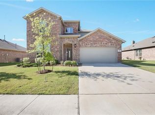 528 Peach Ln, Burleson, TX 76028