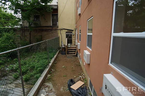 Rented by Spire Group | media 33