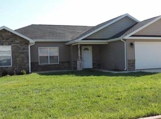 121 Brush Creek Pkwy, Saint Robert, MO 65584