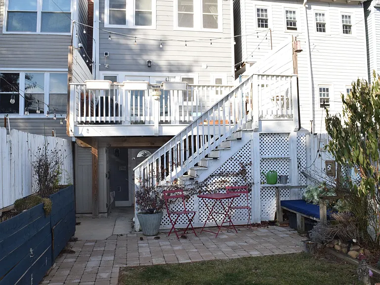 918 Hamilton St NW — Photo 16