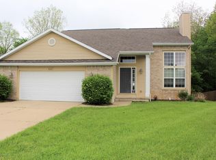 8639 Jacaranda Dr, Dimondale, MI 48821