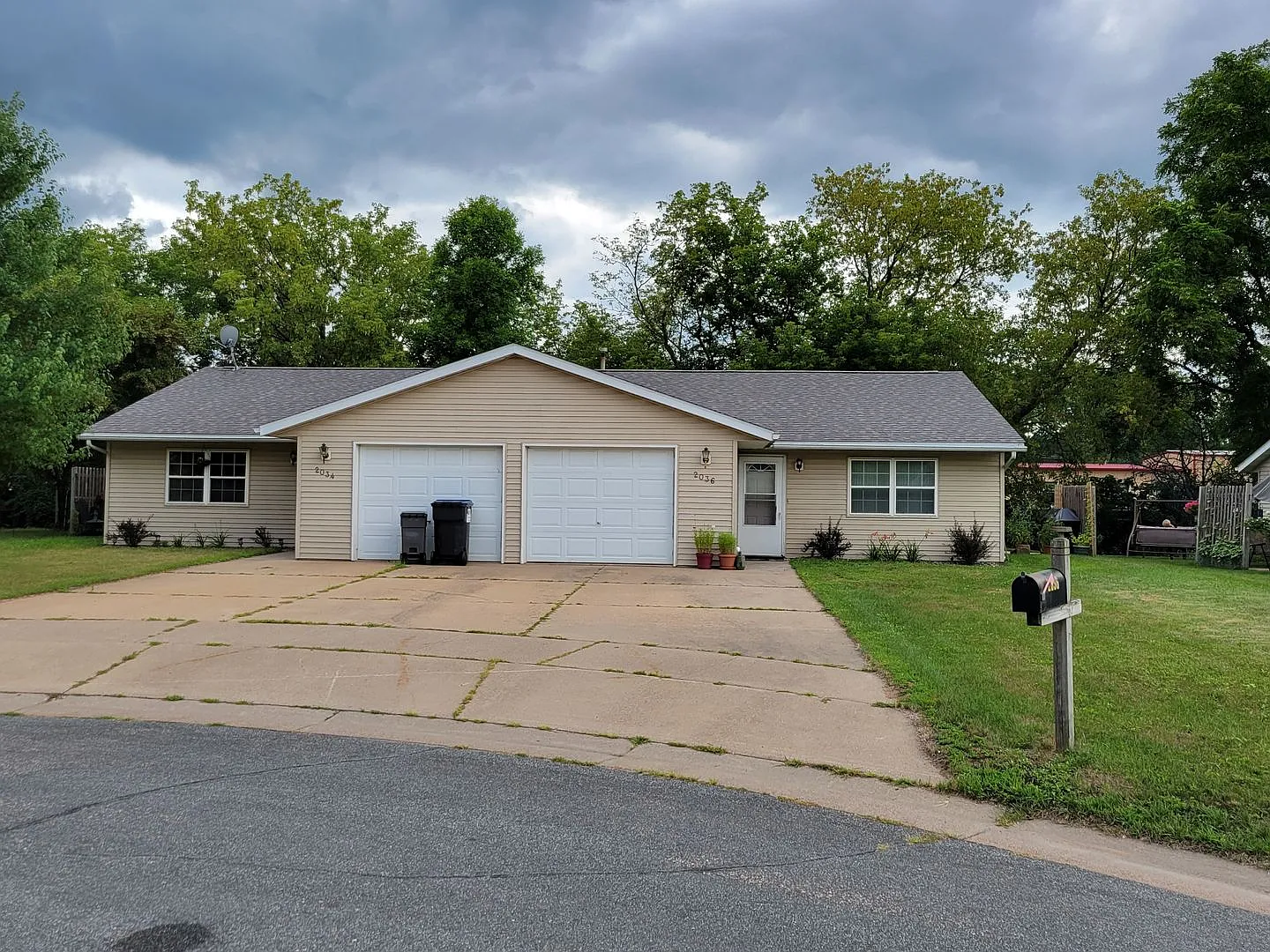 Clearwater Capital Group-2034 Mittelstadt Ln — Photo 1