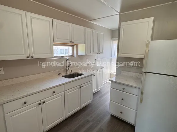76 Church St APT 2, Wallingford, CT 06492
