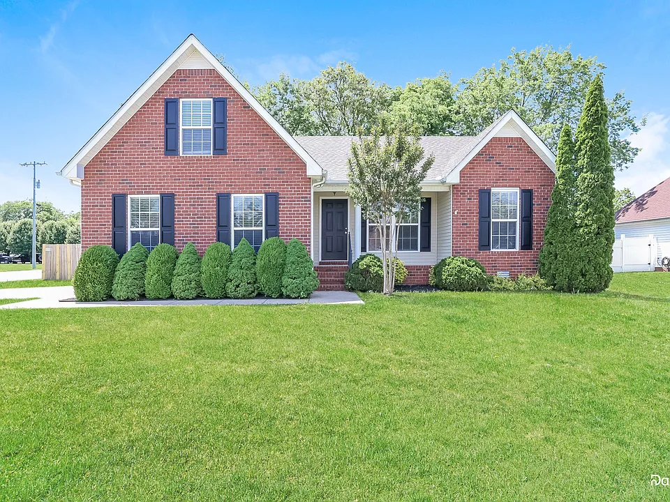 3003 Waywood Dr
