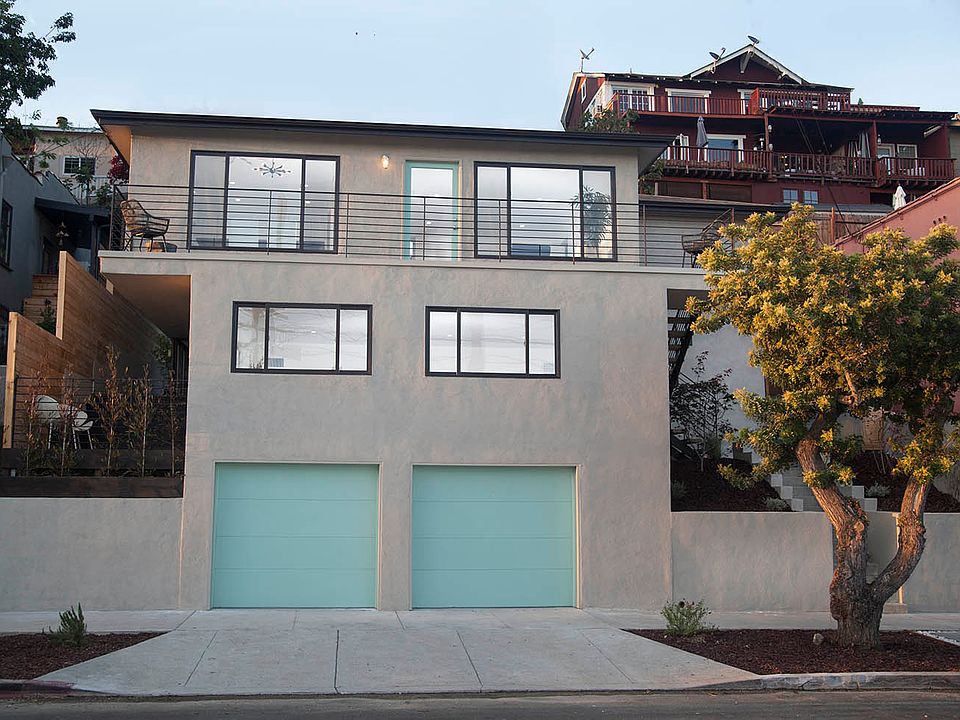 1st image of 3627 Effie St