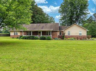 500 Timberlake Dr, Mc Kenzie, TN 38201