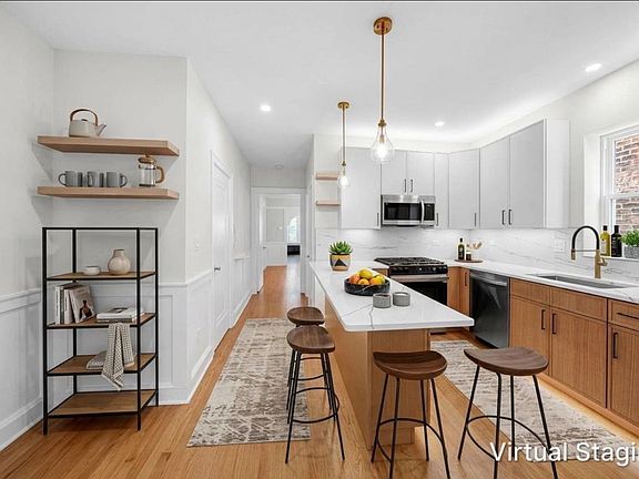 3rd image of 5341 W Wrightwood Ave #1