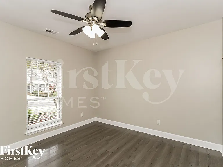 32 Soapstone Ln — Photo 12