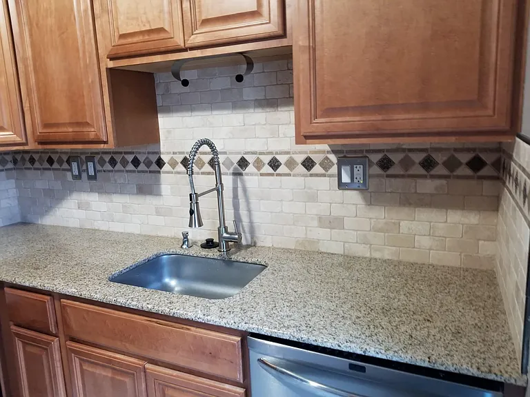 Candlewood Dr — Photo 27