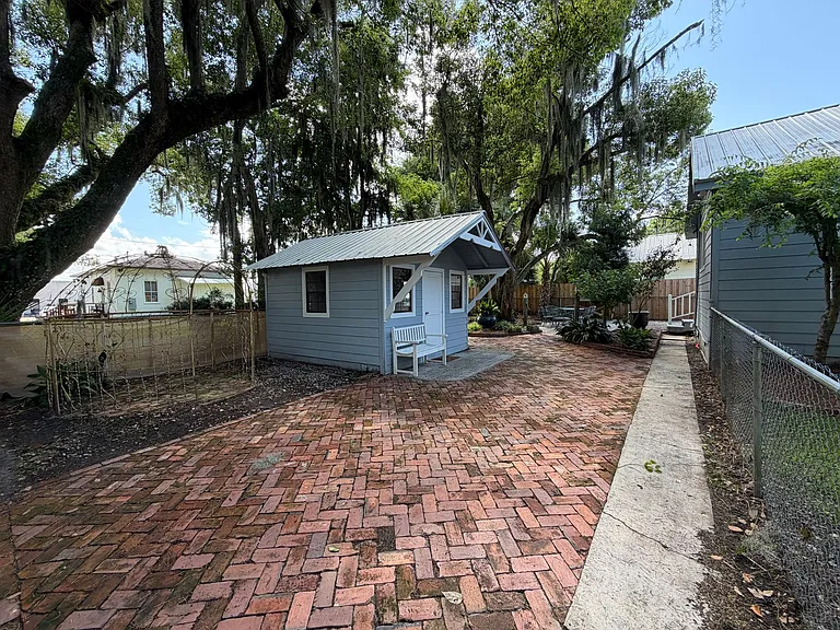107 Screven St — Photo 25