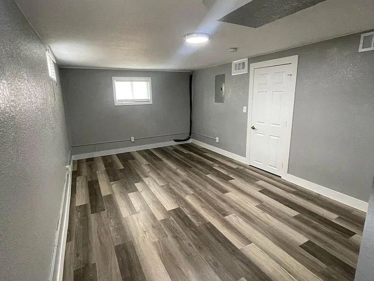 Bedroom 1 - 2