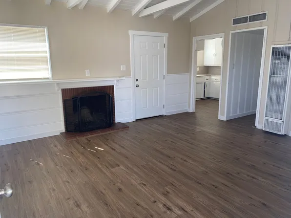 44 Myrtle St, Bakersfield, CA 93304