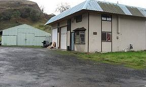 3rd image of 635 NE Neuner Dr