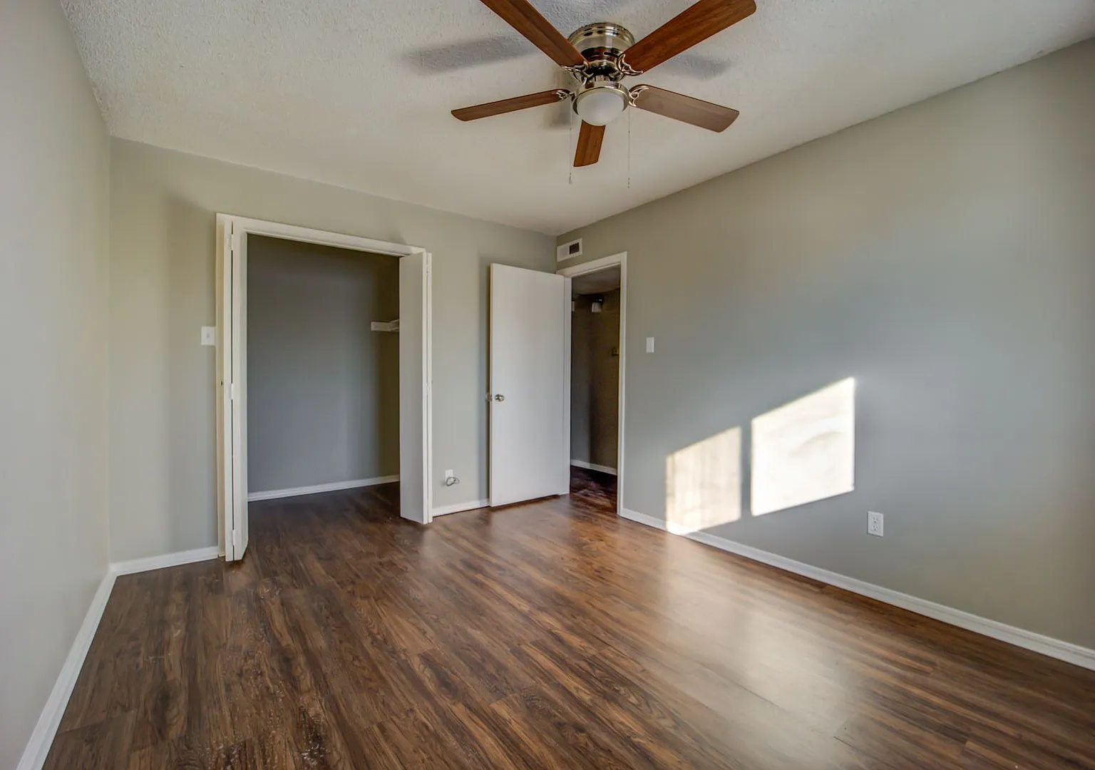 The Dogwood: 1 & 2 Bedroom Apartments — Photo 3
