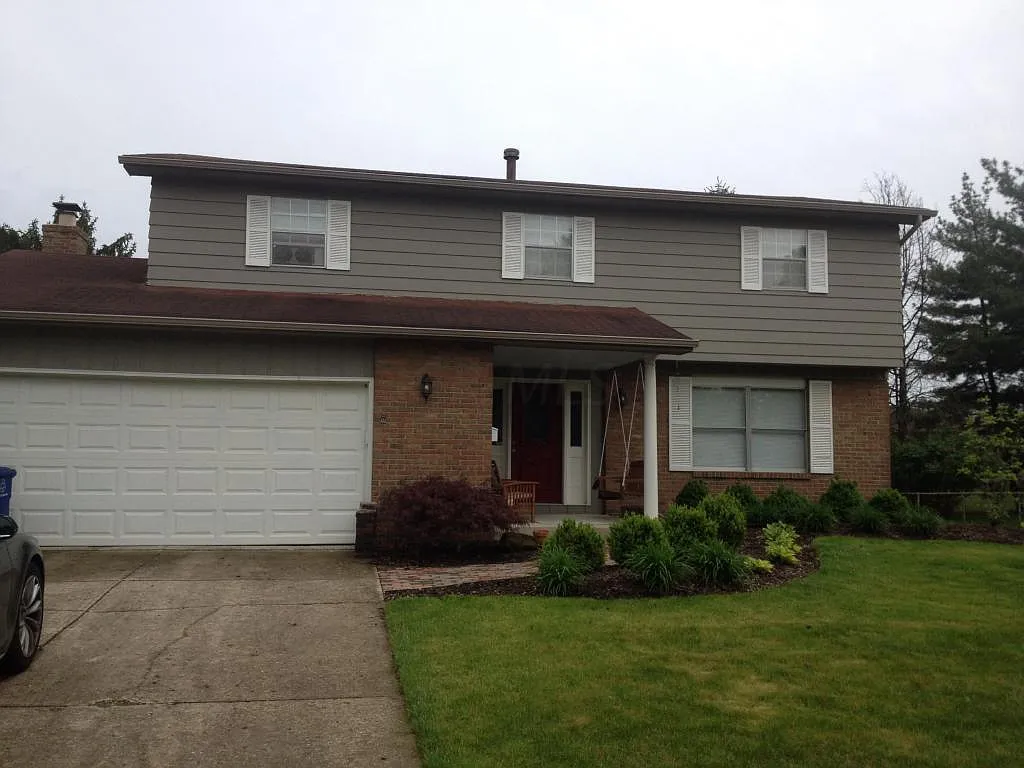 2107 Keltonshire Ave photo 1