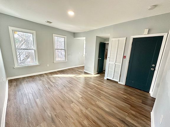 3rd image of 107 S 11th St Floor 2