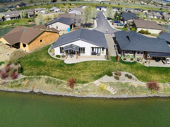3rd image of 700 Kachess Ln